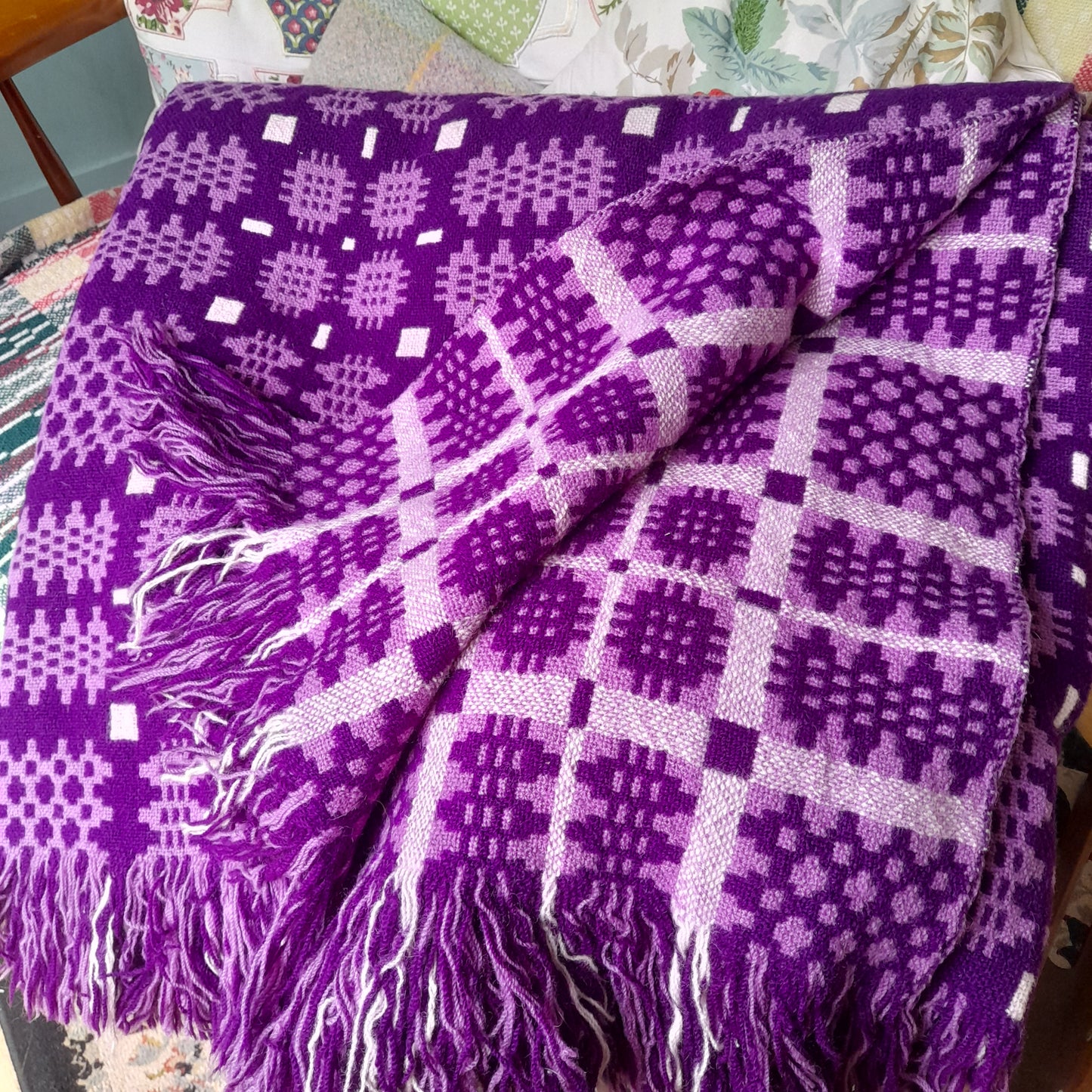Vintage Welsh Wool Tapestry Blanket in Purple Lilac & White
