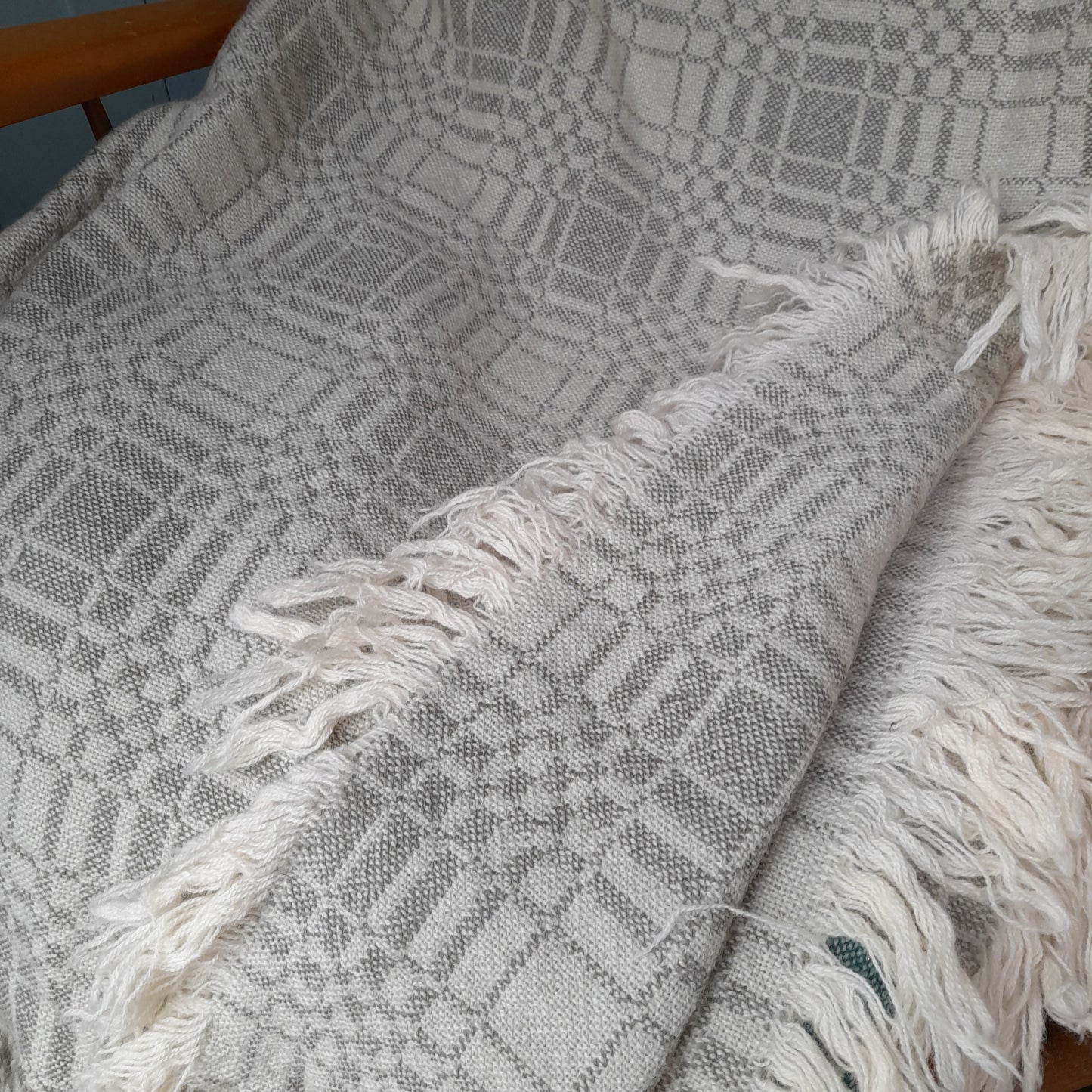 Vintage Welsh Tapestry Blanket in Natural Cream & Grey Wool