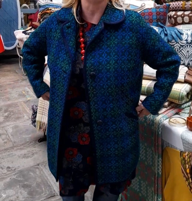 Vintage Welsh Tapestry Pea Coat Size 18/20 in Teal, Blue & Green