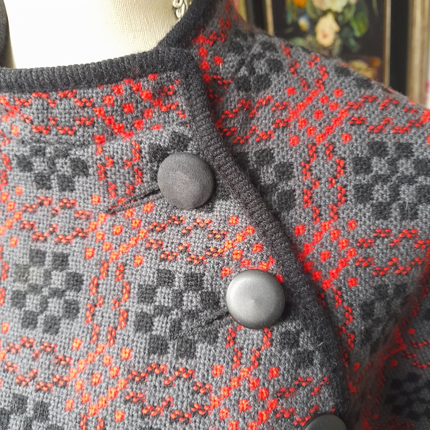 Vintage Welsh Tapestry Cape in Charcoal Grey Red & Black