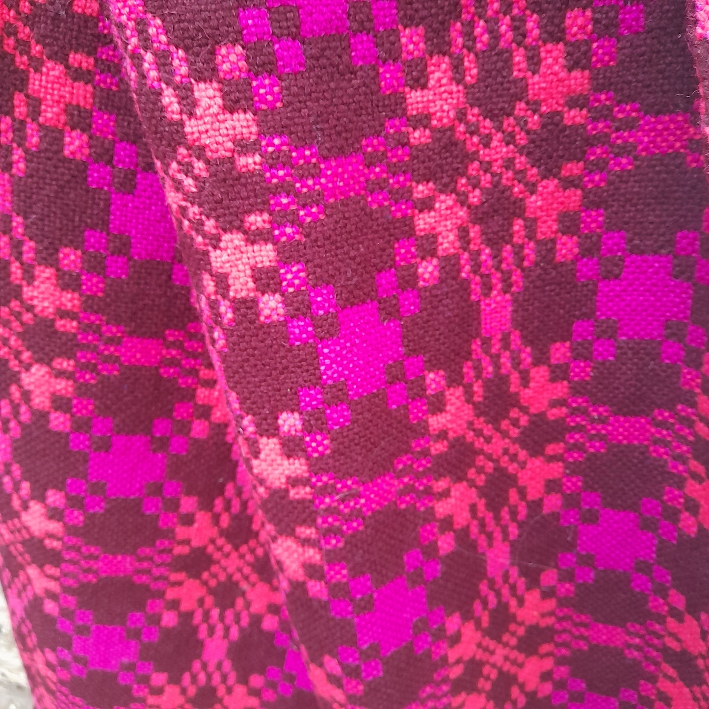 Vintage Welsh Wool Tapestry Rug in Deep Pink by Trefriw Woollen Mill in 'Star' Design