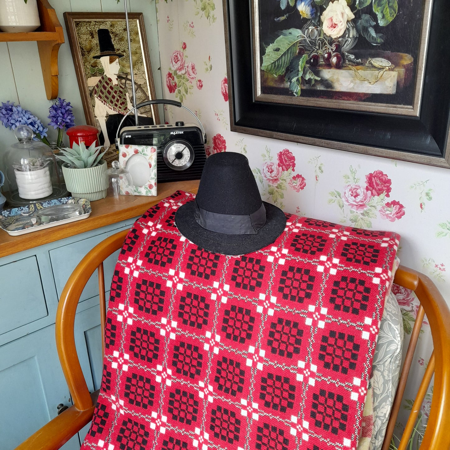 Welsh Tapestry Blanket in Red White & Black Rare 'Pennsylvania' Design