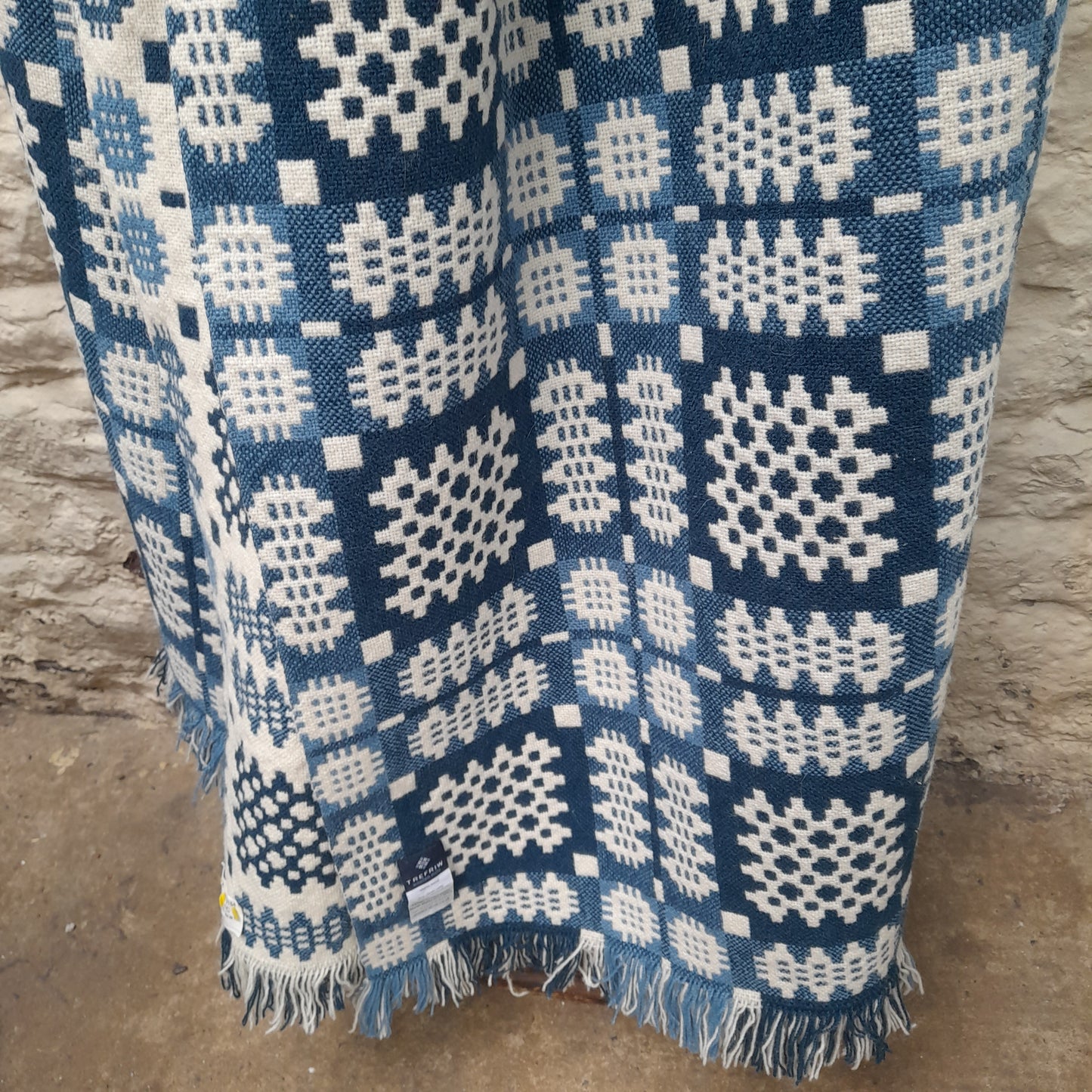 Vintage Welsh Tapestry Blanket in Blues & Creams by Trefriw Woollen Mill King Size