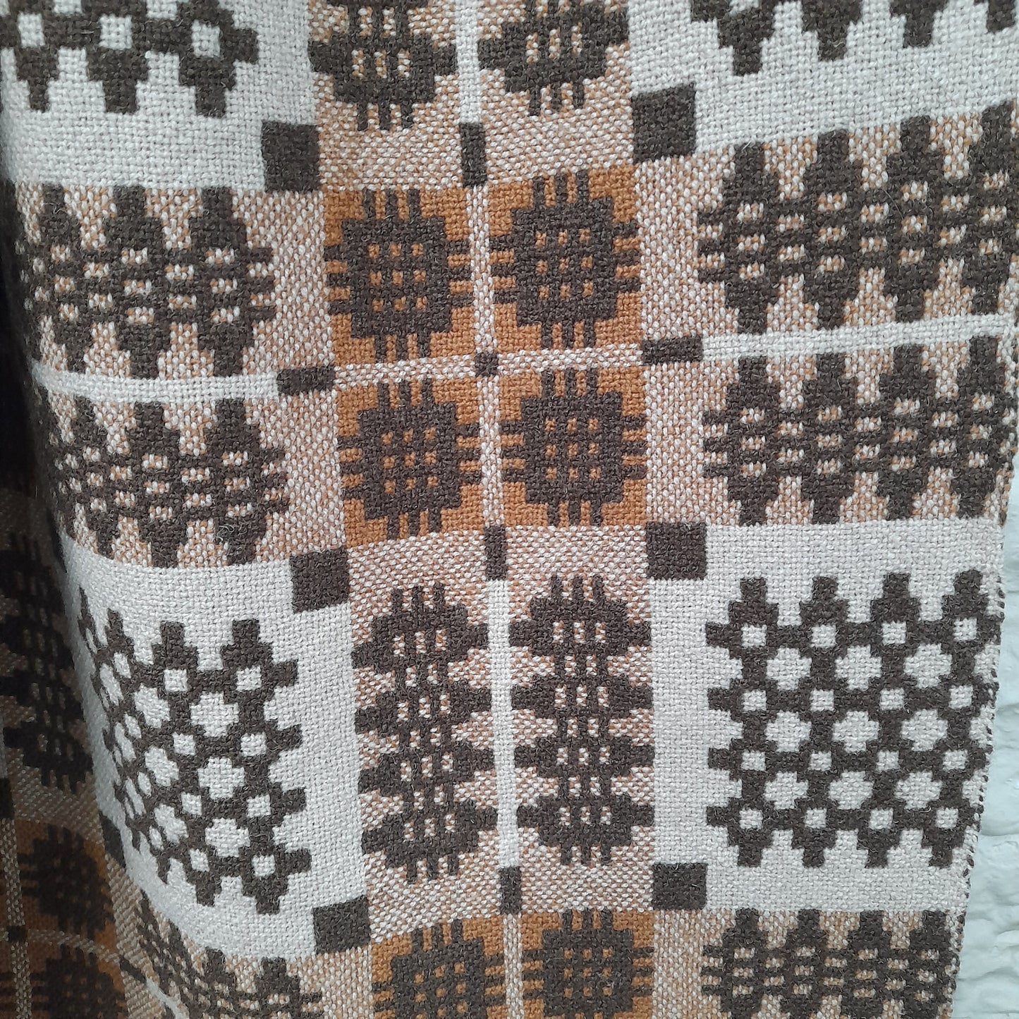 Vintage Welsh Tapestry Blanket in Chocolate Browns & Creams King Size