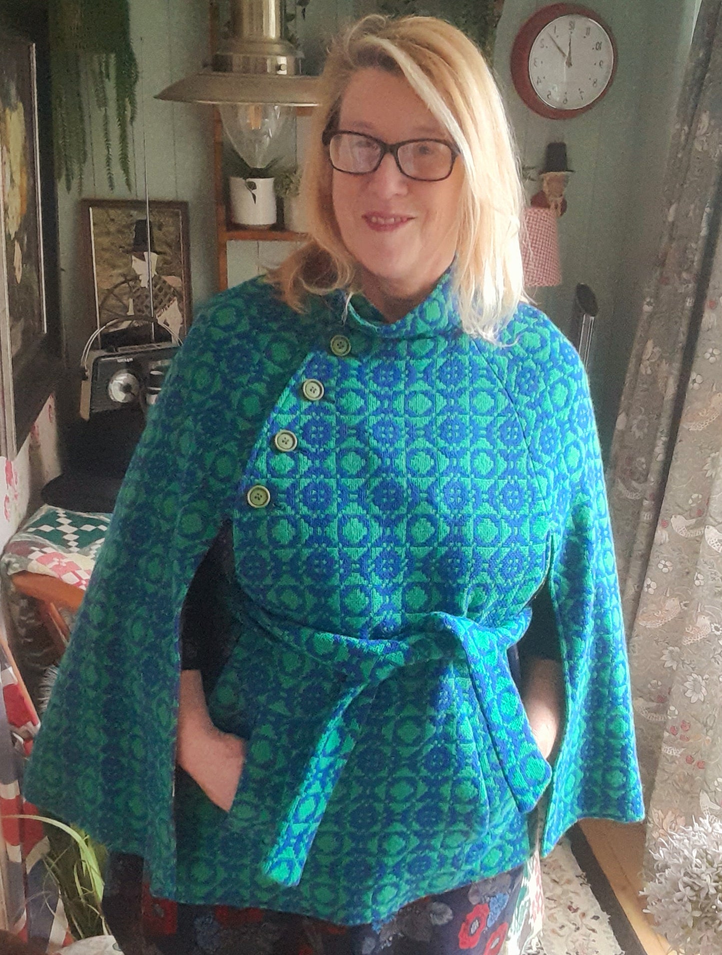 Vintage Welsh Tapestry Cape in Bright Blue & Green