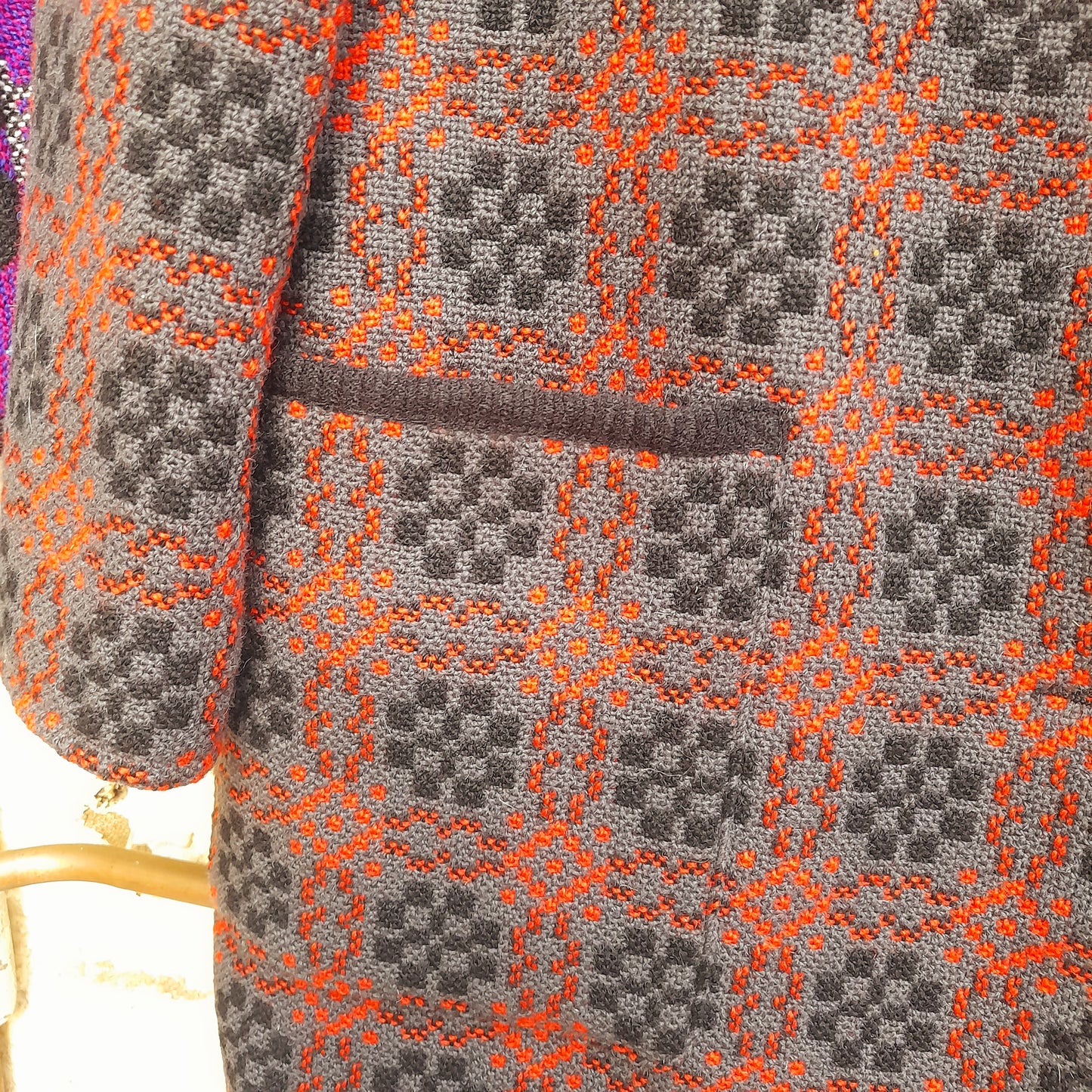 Vintage Welsh Tapestry Coat in Charcoal Grey, Red & Black Size 14/16