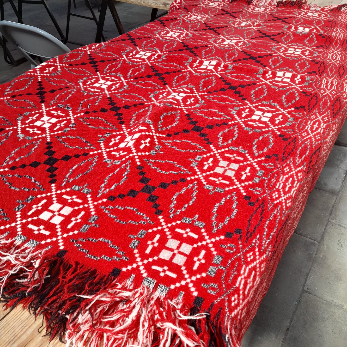 Vintage Welsh Tapestry Blanket in Red, Black & White King Size