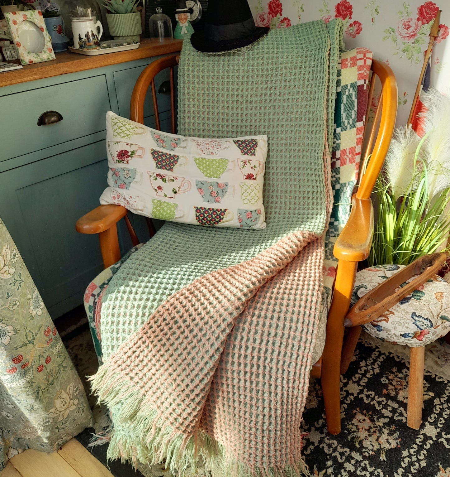 Vintage Welsh Wool Waffle Honeycomb Blanket in Reversible Green & Pink