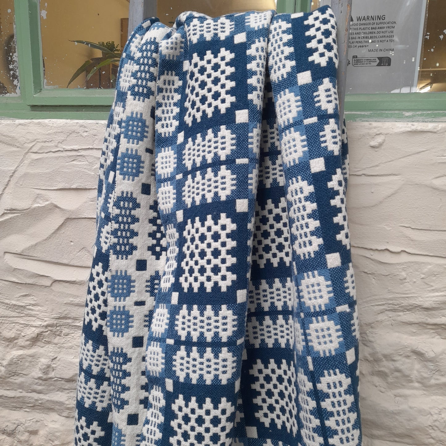 Vintage Welsh Tapestry Blanket in Blues & Creams by Trefriw Woollen Mill King Size