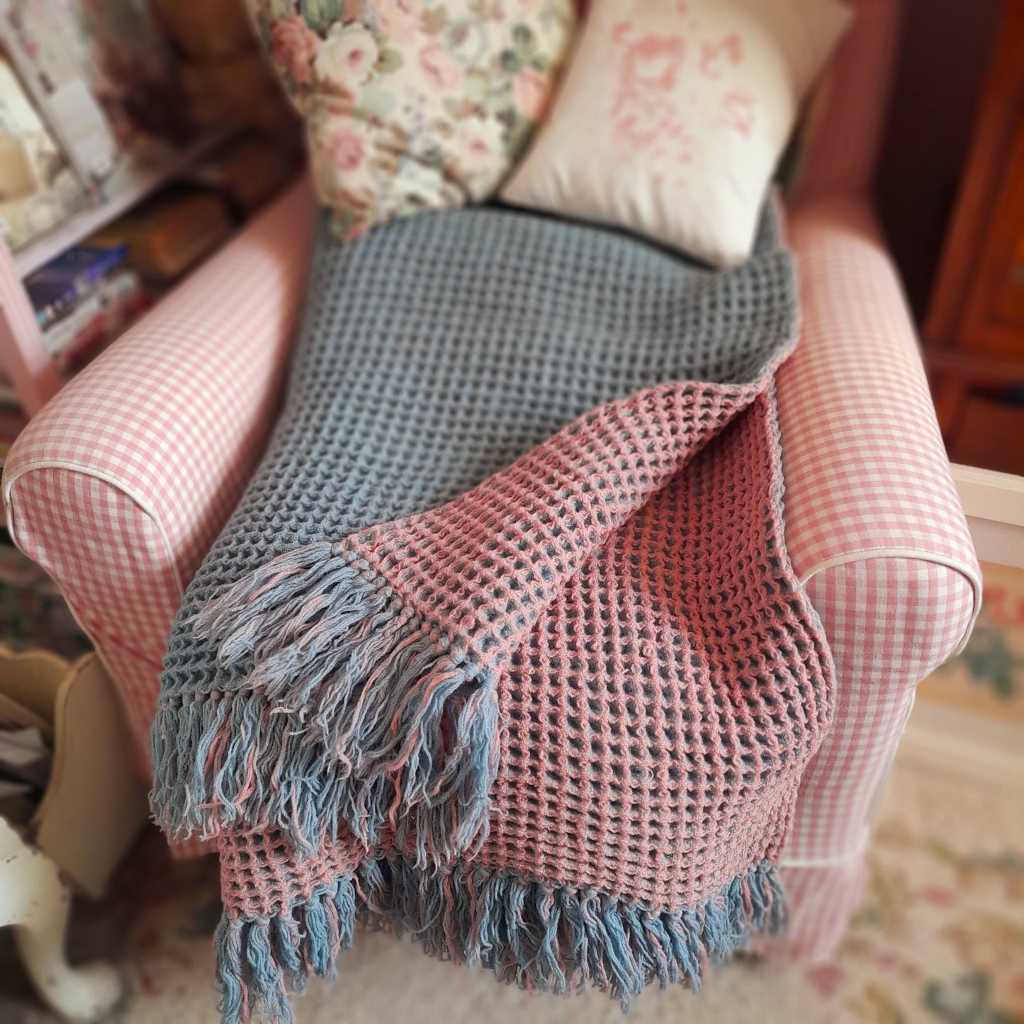 Vintage Welsh Wool Waffle Honeycomb Blanket in Pastel Pink & Blue Reversible