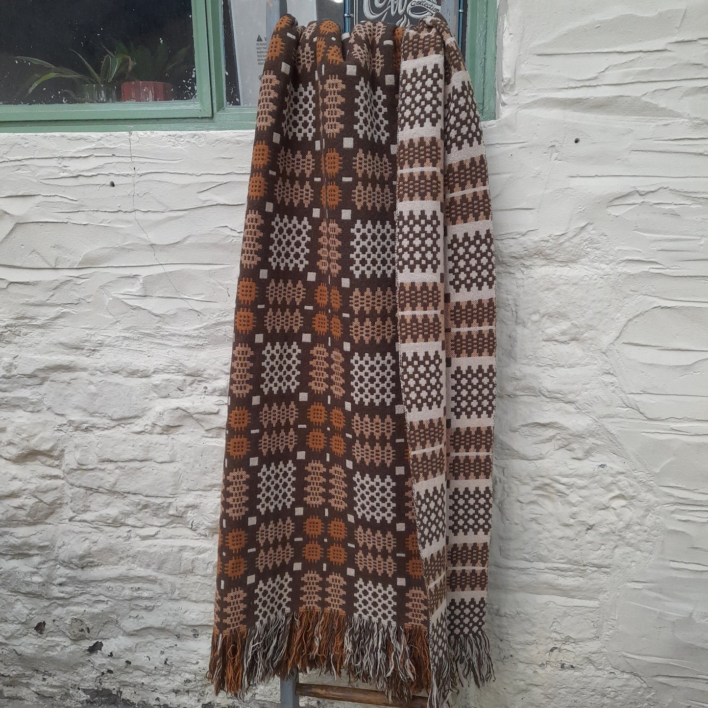Vintage Welsh Tapestry Blanket in Chocolate Browns & Creams King Size