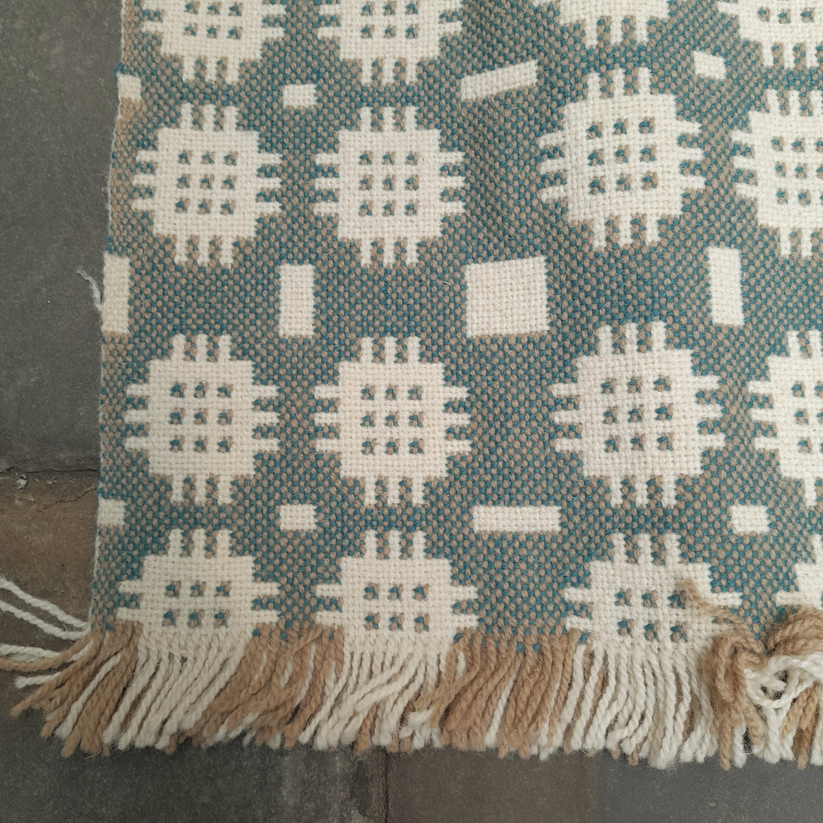 Handwoven Welsh Tapestry Rug in Sage Green & Cream by Solva Woollen Mill 58" x 35"