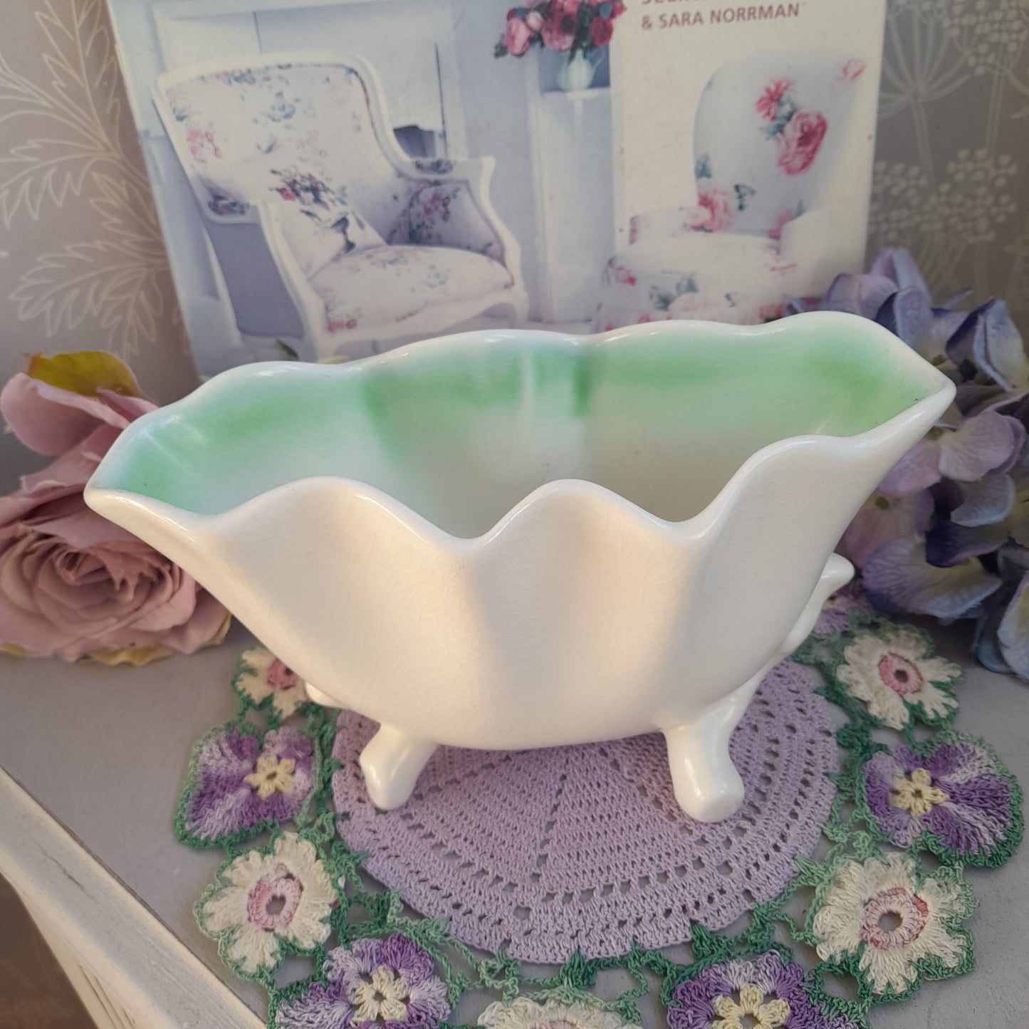 Vintage SylvaC English Rose Planter/Bowl in Pastel Green and White