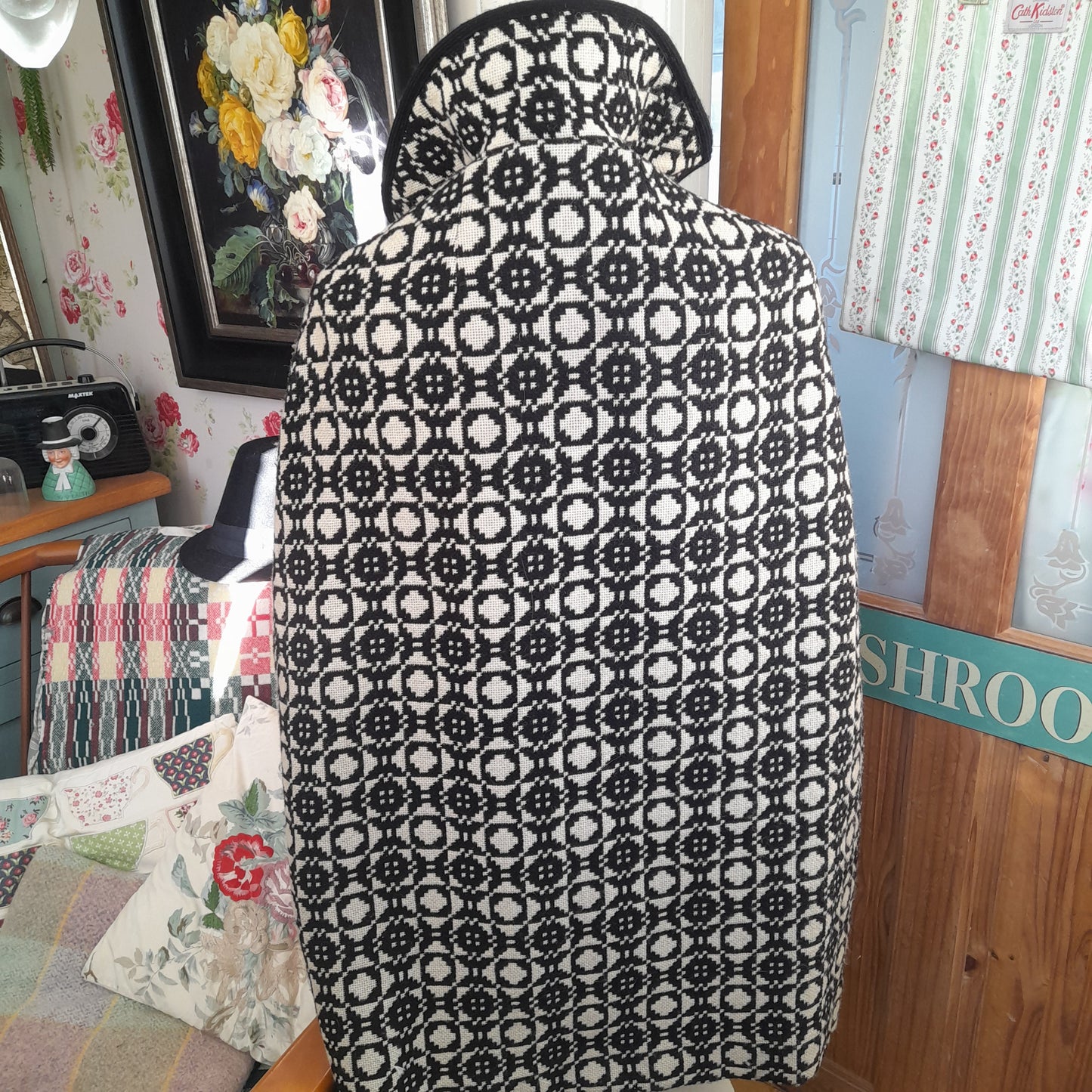 Vintage Welsh Tapestry Cape in Black & White Monochrome