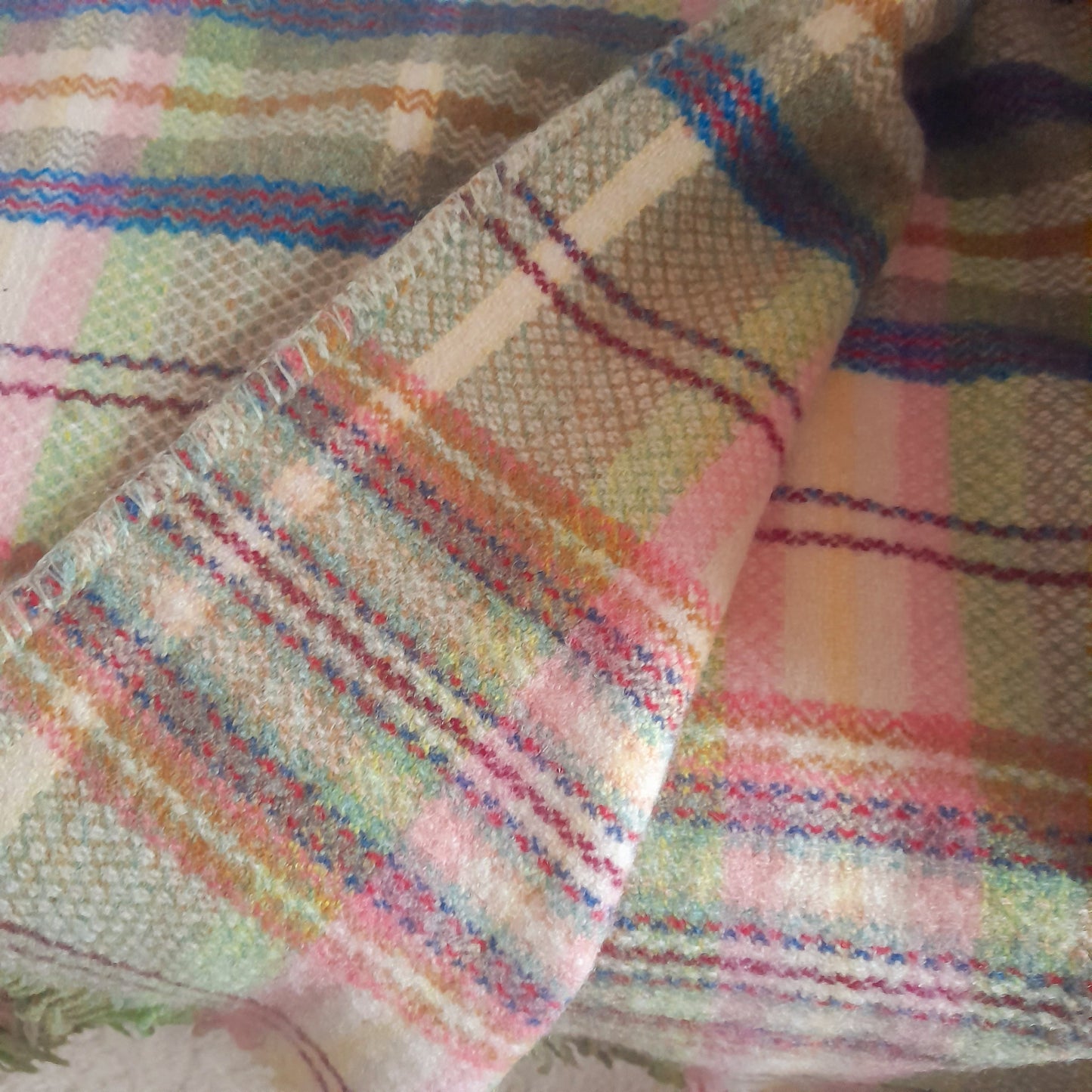 Vintage Cwmgwili Welsh Blanket in Pretty Pastels