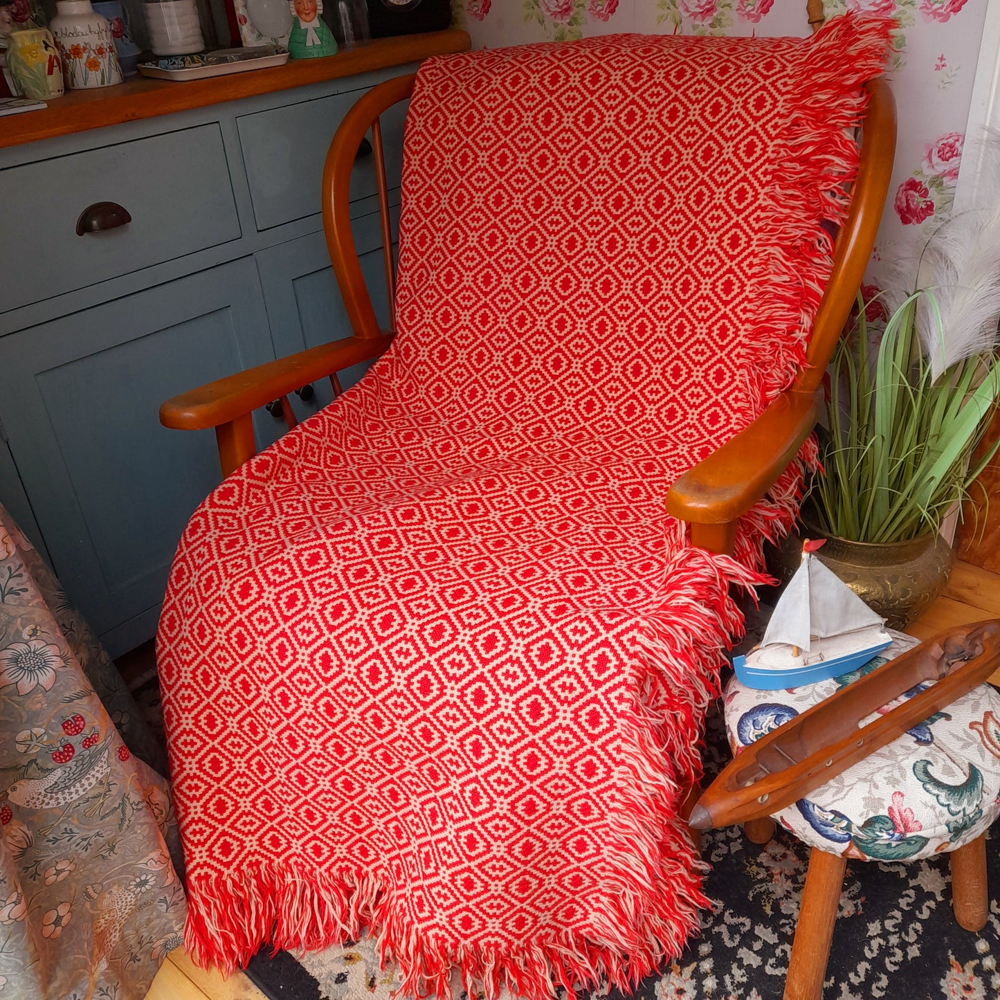 RARE Vintage Welsh Tapestry Blanket in Tomato Red & Cream by Rhydybont Mill