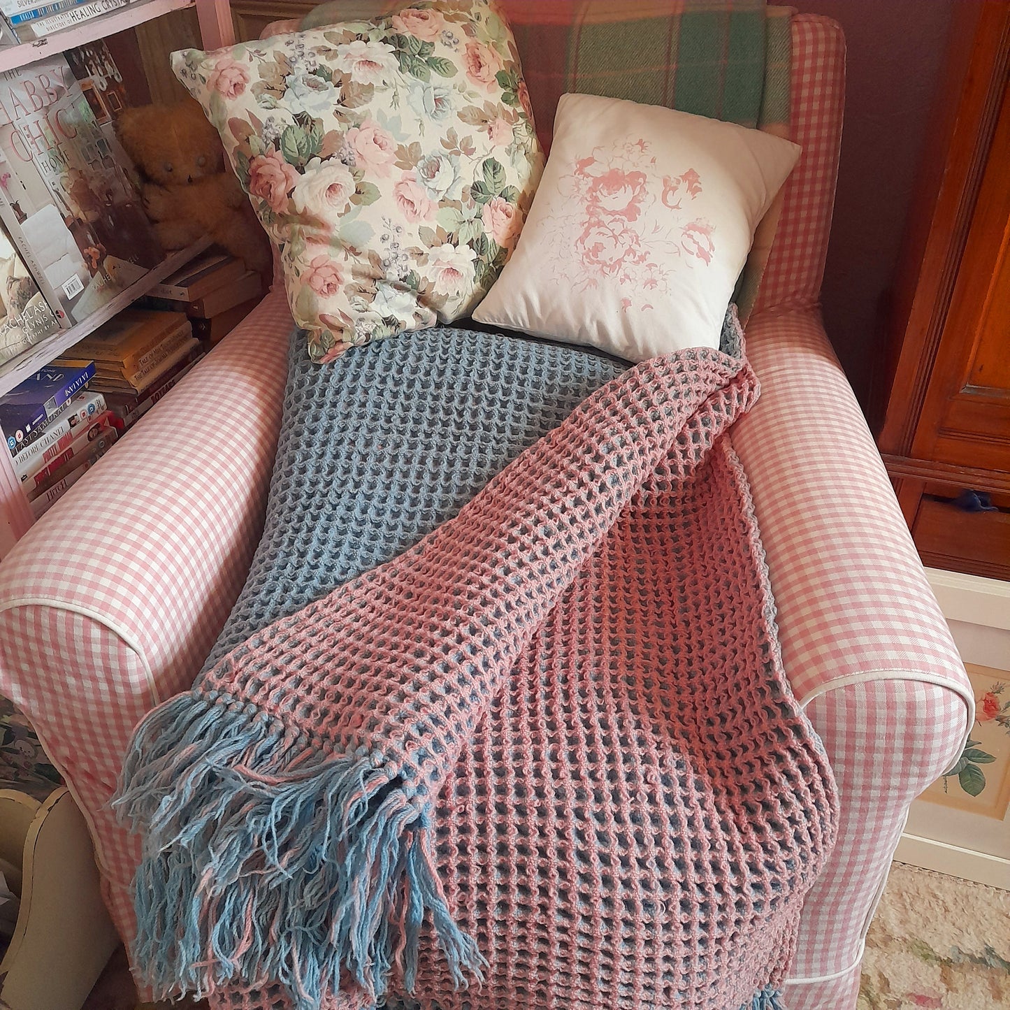 Vintage Welsh Wool Waffle Honeycomb Blanket in Pastel Pink & Blue Reversible