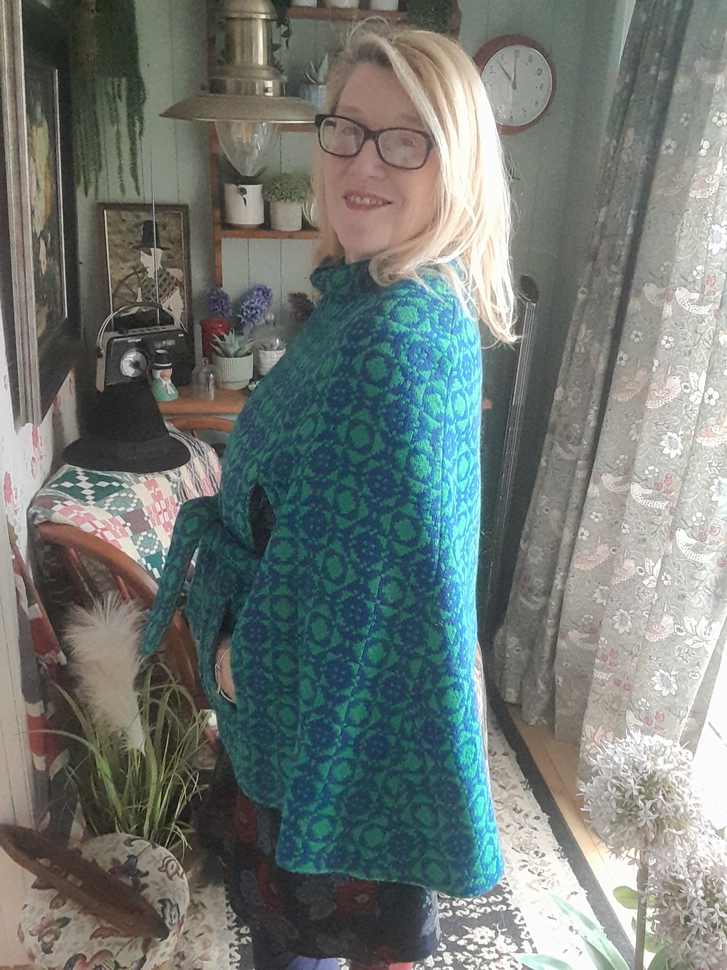Vintage Welsh Tapestry Cape in Bright Blue & Green