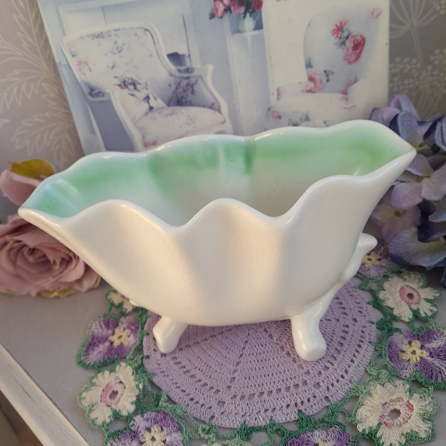 Vintage SylvaC English Rose Planter/Bowl in Pastel Green and White