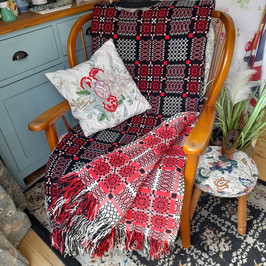Welsh Tapestry Blanket in Red Black & White Knot Garden by Melin Tregwynt