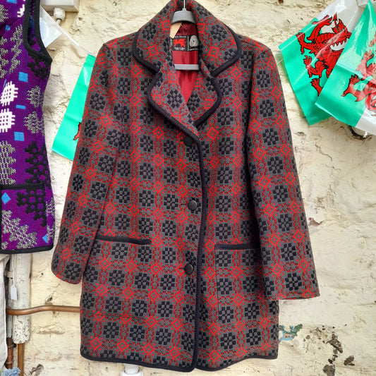 Vintage Welsh Tapestry Coat in Charcoal Grey, Red & Black Size 14/16