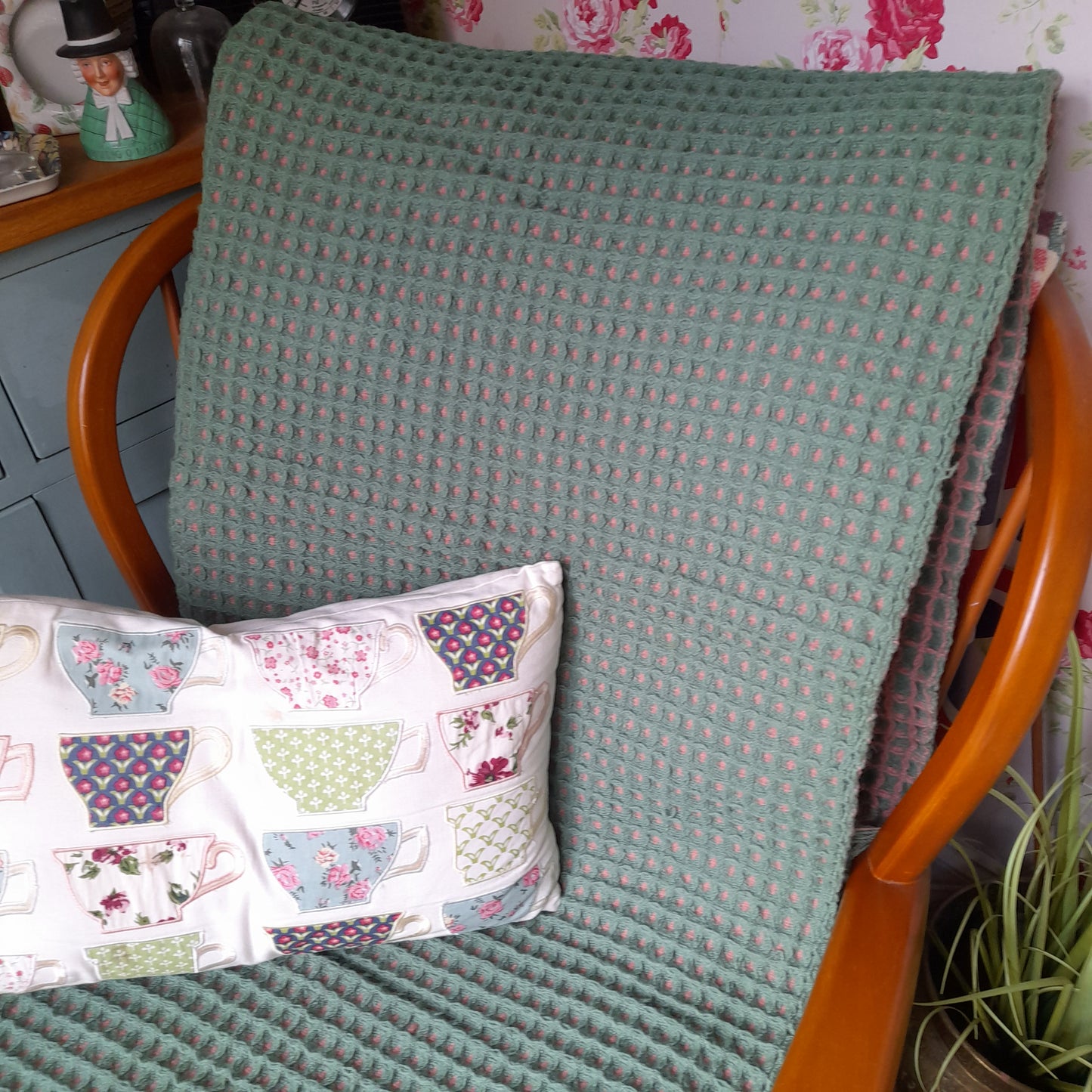 Large Vintage Welsh Wool Waffle Honeycomb Blanket in Reversible Pink & Green