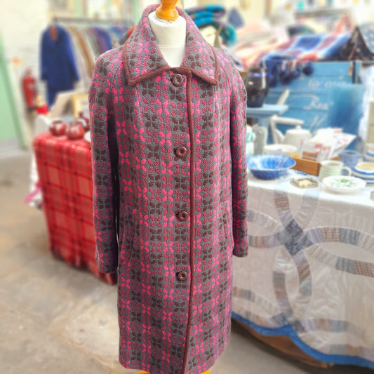 Vintage Full Length Welsh Tapestry Coat in Grey, Pink & Brown Size 14/16