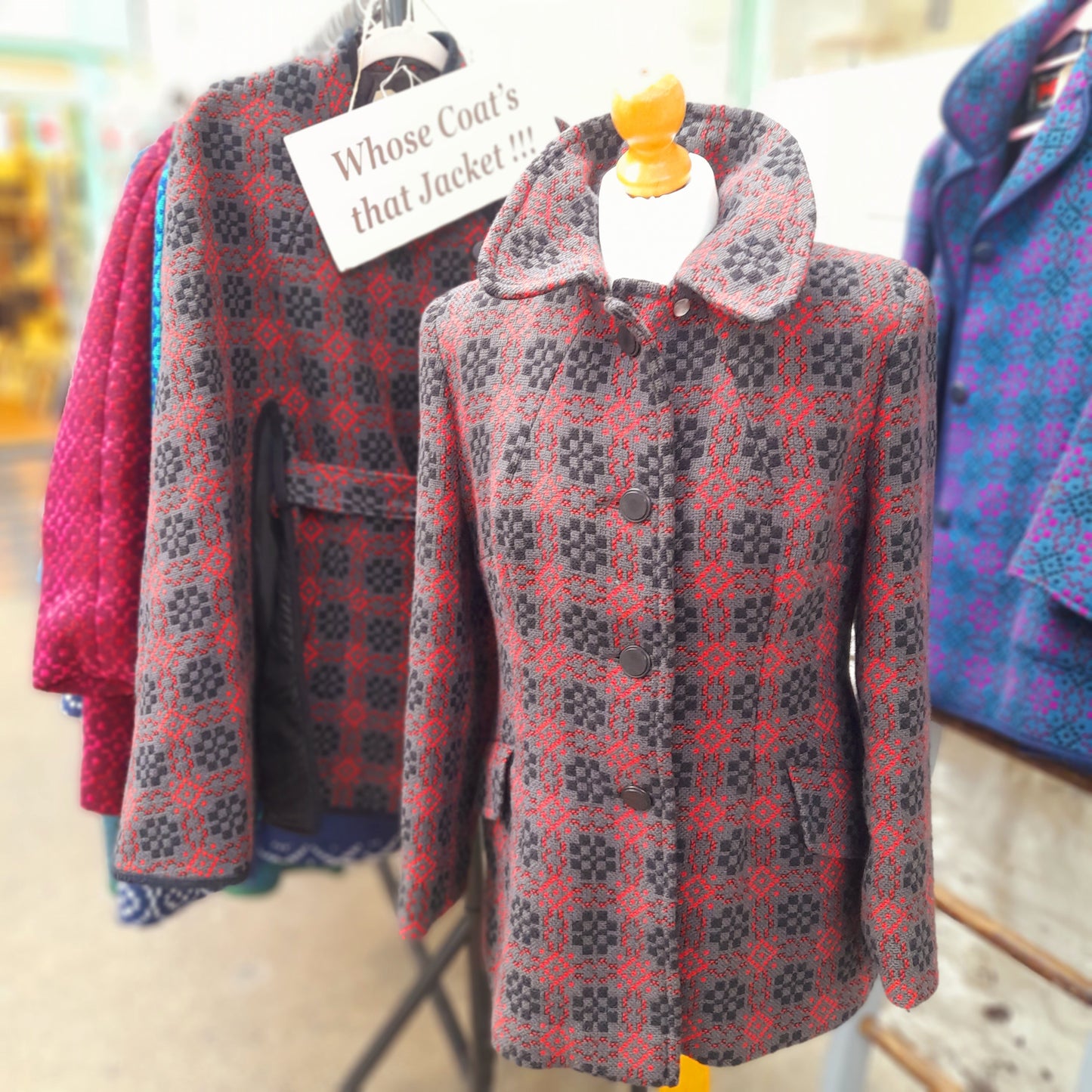 Vintage Welsh Tapestry Tailored Coat/Jacket in Charcoal Grey, Red & Black Size 10/12